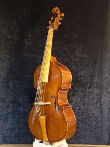 Eight-foot violone from Oskar Kappelmeyer, Passau
